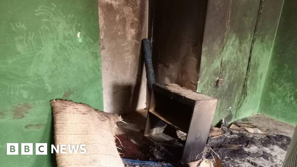 Kano mosque attack: Nigerian worshippers locked inside and set ablaze