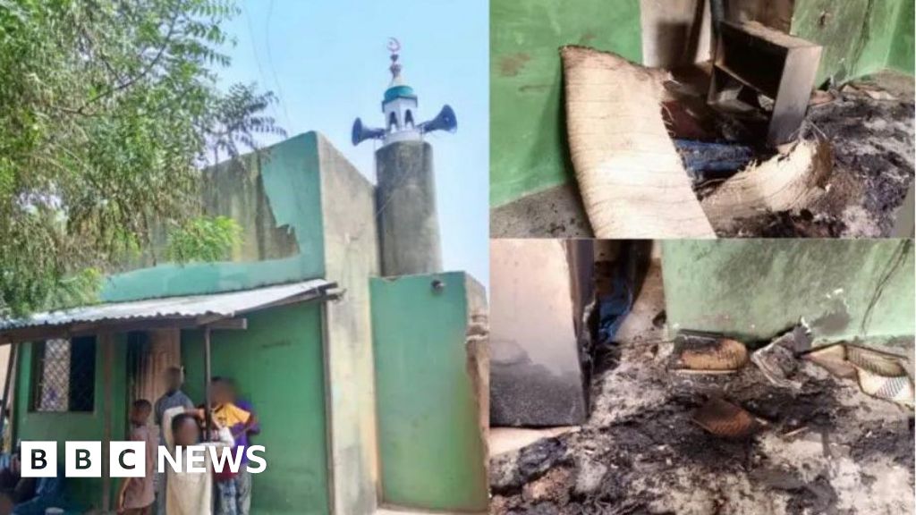 Kano mosque attack: Nigerian worshippers locked inside and set ablaze