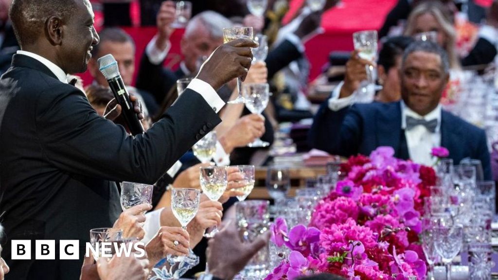 White House State Dinner: Obama and other stars woo Kenya's Ruto