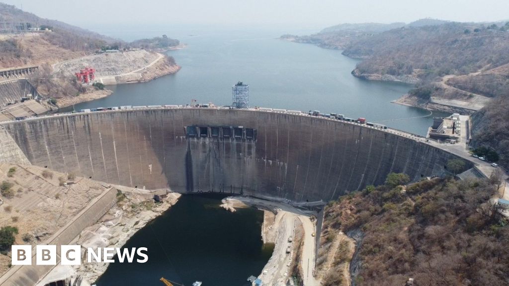 Drought hits hydro-powered Kariba Dam