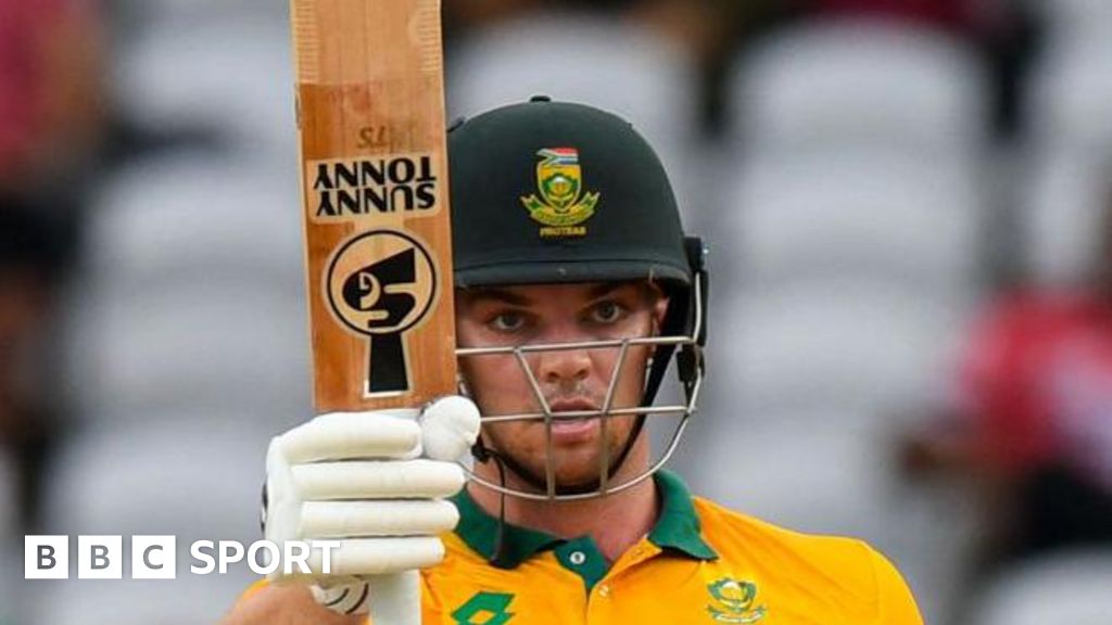 Eire v South Africa: Proteas beat Irish to keep ODI order victory