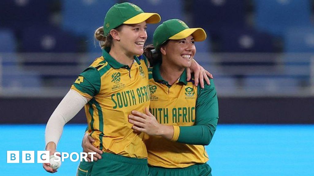 Girls’s T20 International Cup: South Africa beat Bangladesh however face worried semi-final wait