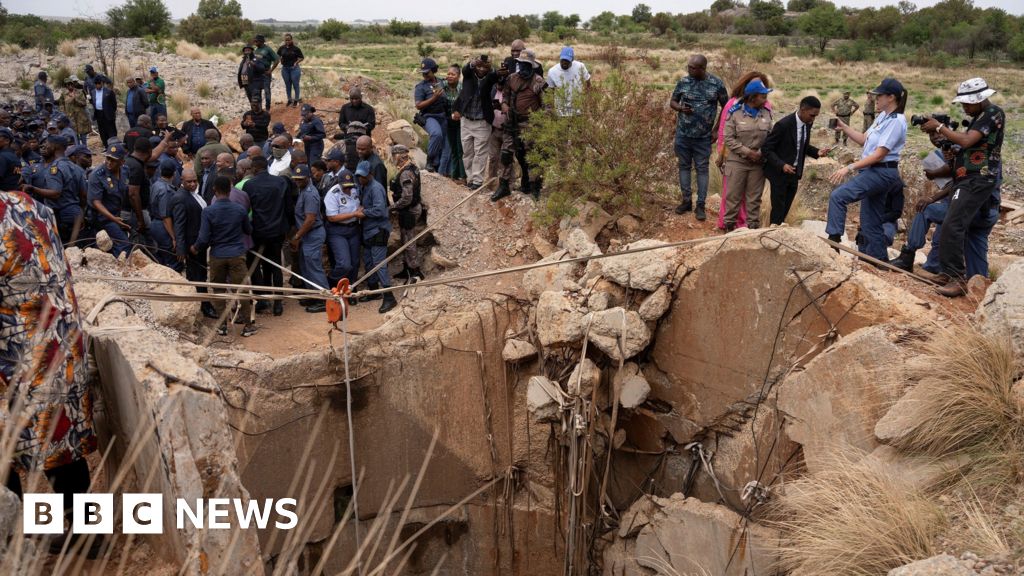 South Africa police blockade on unlawful miners lifted