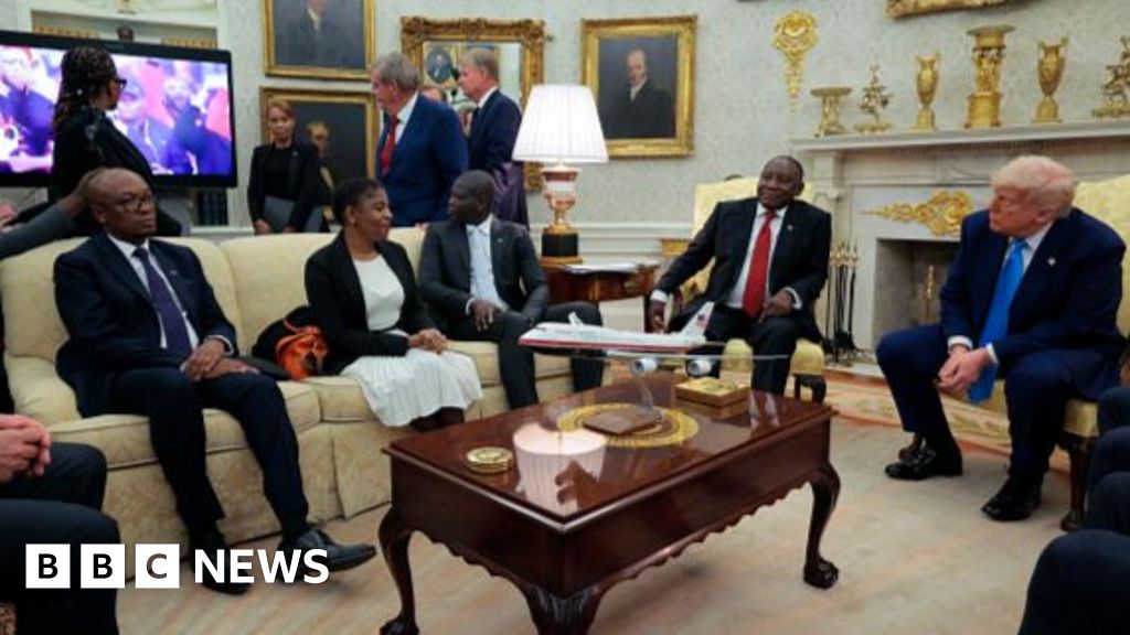 Watch moment Trump confronts South Africa's president with video