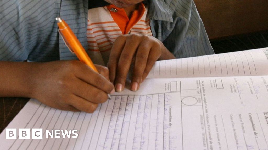 Panic following blast leaves 29 pupils dead in Bangui