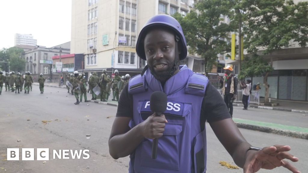 Tear gas fired in Nairobi