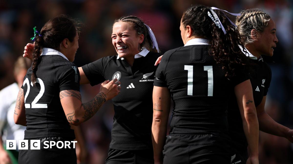 New Zealand 46-17 South Africa: World champions progress to Women's Rugby World Cup semi-finals